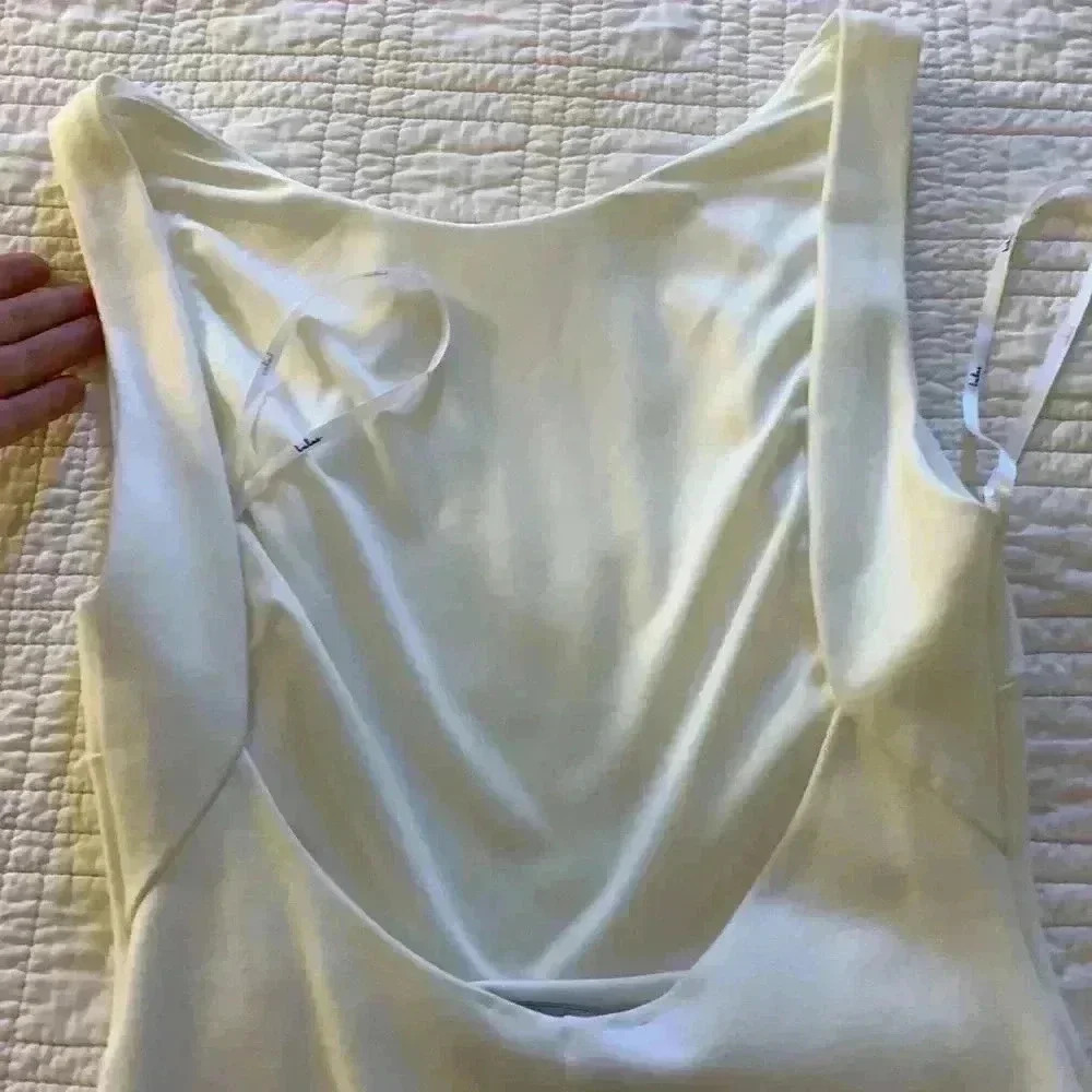 Lulus - Picture 4 of 5